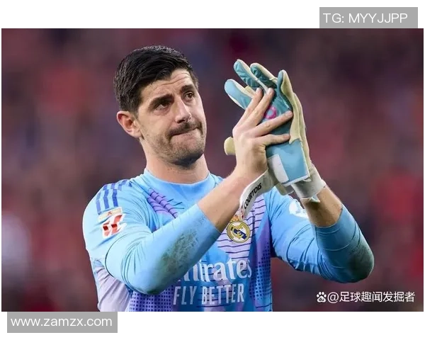 库尔图瓦：从门将到传奇的成长之路与职业生涯回顾